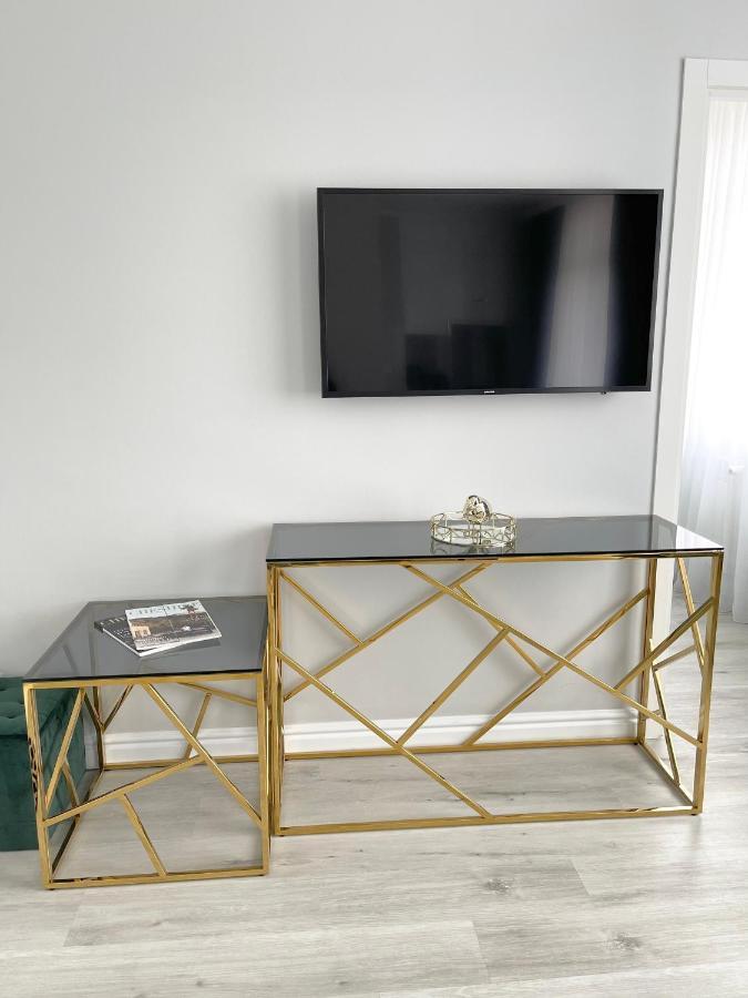 Luxury Emerald Apartments Irpin Extérieur photo